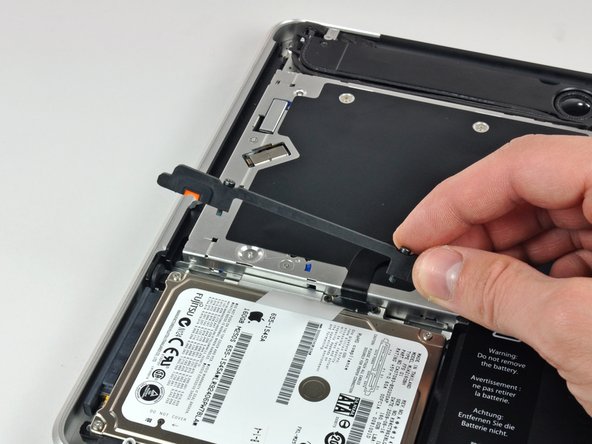MacBook Pro 13" Unibody Mid 2010 Hard Drive Replacement: step 5, image 1 of 1