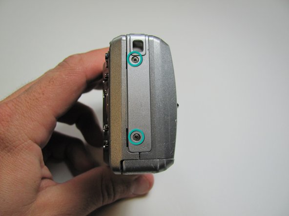 Kodak EasyShare C713 Battery Door Replacement: step 3, image 2 of 3