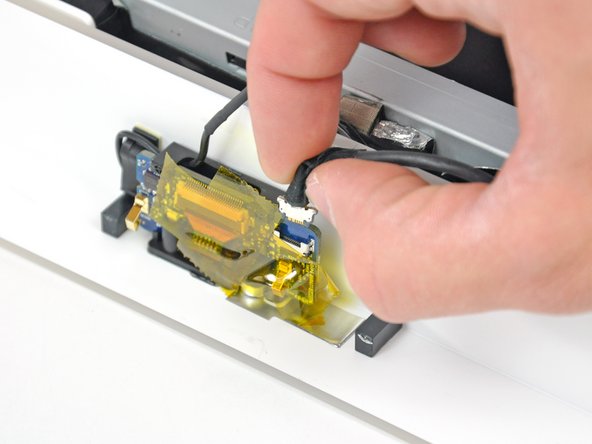 iMac Intel 24" EMC 2111 Inverter Cable Replacement: step 6, image 3 of 3