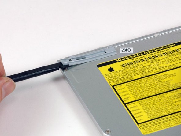 MacBook Core 2 Duo Optical Drive Replacement: step 30, image 1 of 1