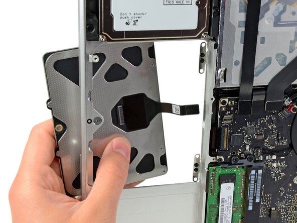 MacBook Pro 13" Unibody Mid 2009 Trackpad Replacement: step 9, image 3 of 3