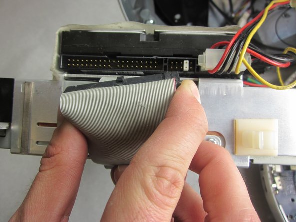 iMac G4 17 800 MHz EMC 1936 Fan Replacement: step 9, image 1 of 1