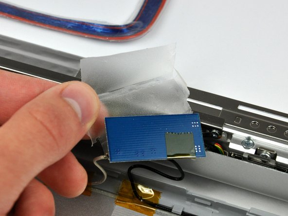 PowerBook G4 Aluminum 15" 1-1.5 GHz Clutch Cover Replacement: step 32, image 2 of 2