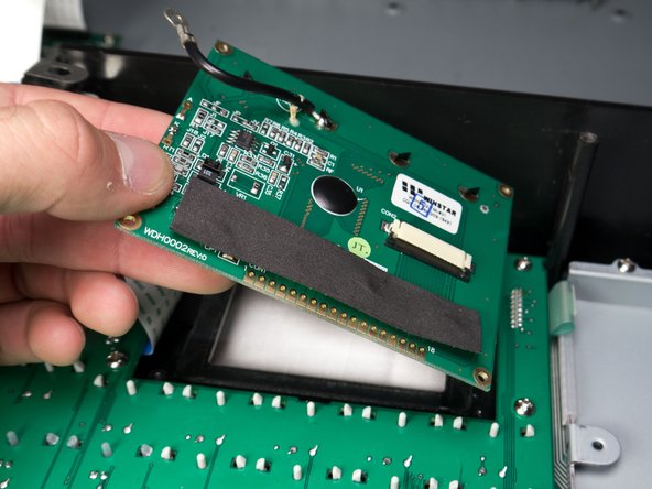 Akai MPK25 LCD Replacement: step 9, image 1 of 1
