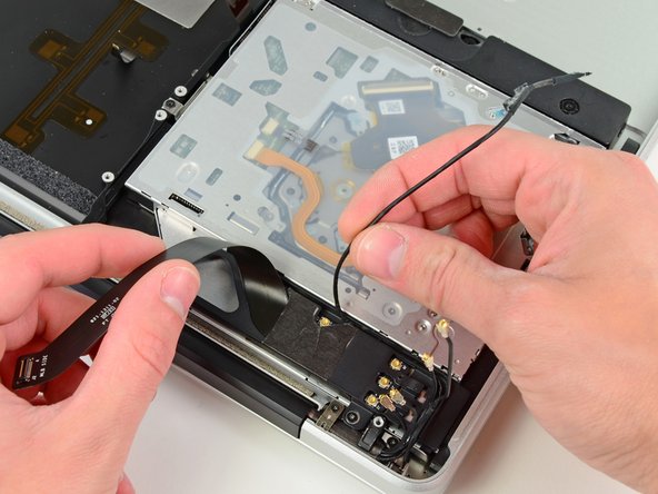 MacBook Pro 15" Unibody Early 2011 Upper Case Replacement: step 32, image 2 of 2