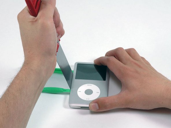 iPod Classic Headphone Jack & Hold Switch Replacement: step 4, image 1 of 1