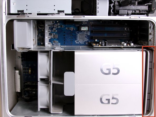 Power Mac G5 Processor and Cooling Unit Replacement: step 7, image 2 of 2