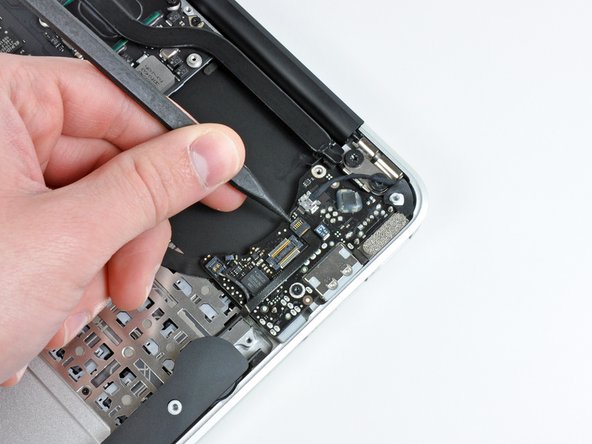 MacBook Air 11" Late 2010 I/O Board Replacement: step 14, image 1 of 2