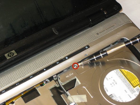 HP Pavilion dv6000 Fan Replacement: step 7, image 3 of 3