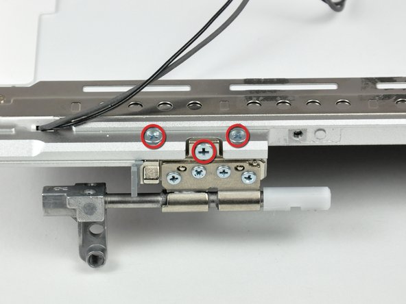 PowerBook G4 Aluminum 15" 1-1.5 GHz Right Clutch Hinge Replacement: step 40, image 1 of 1