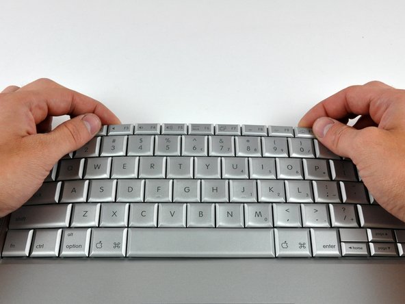 PowerBook G4 Aluminum 17" 1.67 GHz (High-Res) Keyboard Replacement: step 22, image 1 of 2