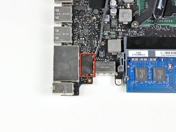 MacBook Pro 13" Unibody Early 2011 Logic Board Replacement: step 24, image 1 of 1