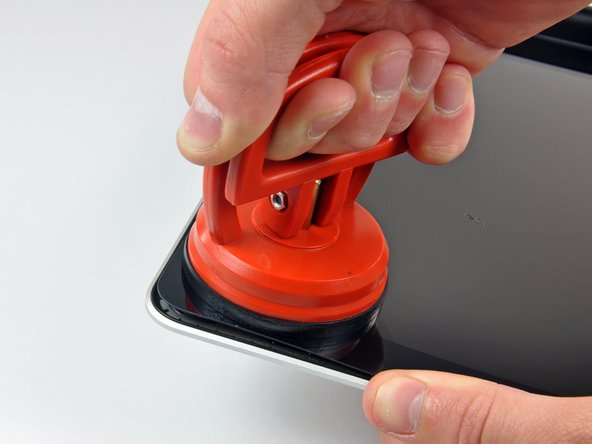 MacBook Unibody Model A1278 Front Display Glass Replacement: step 17, image 1 of 3