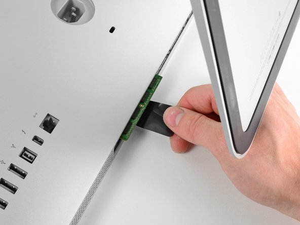 iMac Intel 21.5" EMC 2428 AC Inlet Replacement: step 2, image 3 of 3