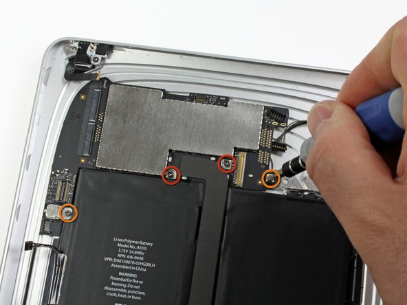 iPad Wi-Fi Logic Board Replacement: step 11, image 1 of 1