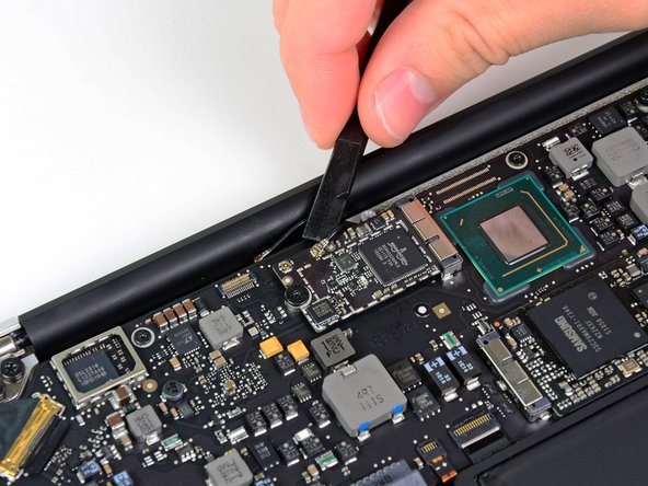 MacBook Air 13" Mid 2011 AirPort/Bluetooth Card Replacement: step 4, image 2 of 2