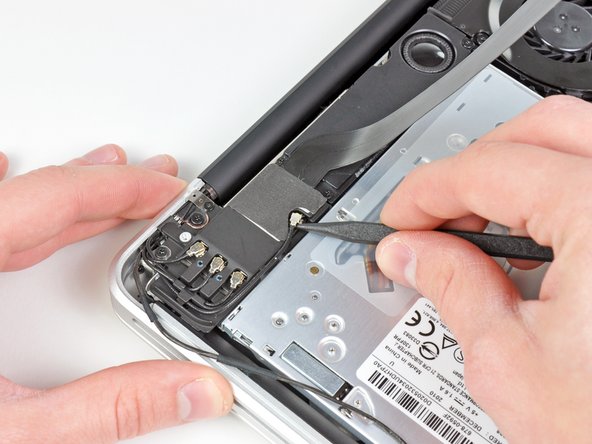 MacBook Pro 13" Unibody Early 2011 Optical Drive Replacement: step 8, image 1 of 2