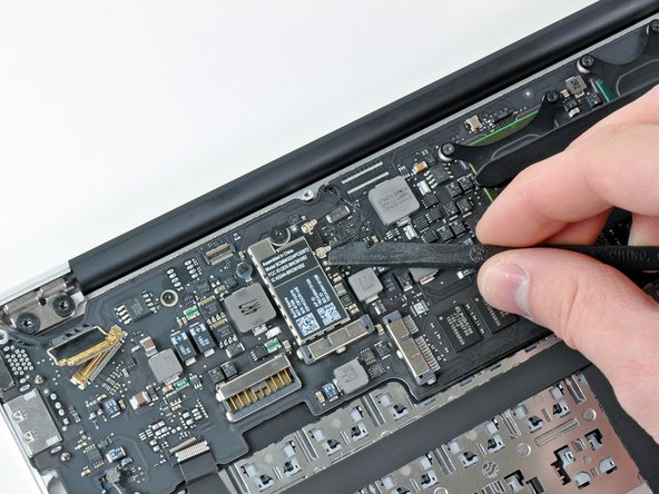 MacBook Air 11" Late 2010 Logic Board Replacement: step 19, image 1 of 2