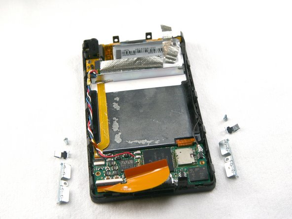 Microsoft Zune 80 Screen Replacement: step 8, image 3 of 3