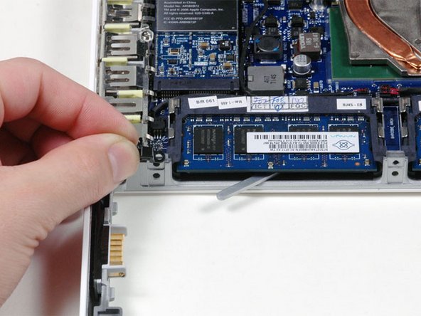 MacBook Core 2 Duo Battery Connector Replacement: step 14, image 1 of 1