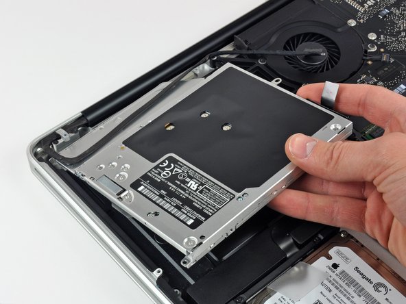 MacBook Pro 15" Unibody 2.53 GHz Mid 2009 Optical Drive Replacement: step 15, image 2 of 2