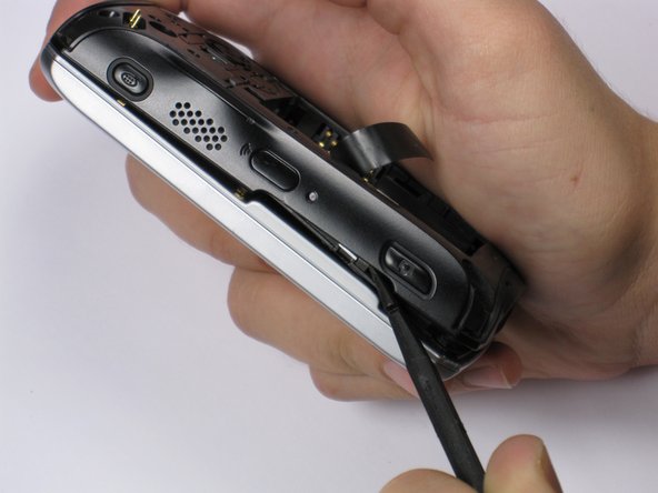 HTC Wizard 100 Screen Replacement: step 5, image 2 of 3