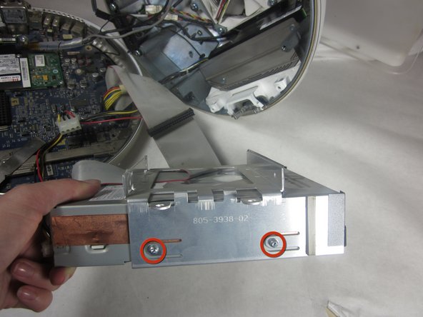 iMac G4 17 800 MHz EMC 1936 Optical Drive Replacement: step 12, image 1 of 1