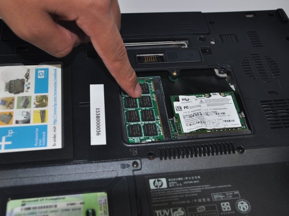 HP Compaq NC6120 RAM Replacement: step 3, image 1 of 3