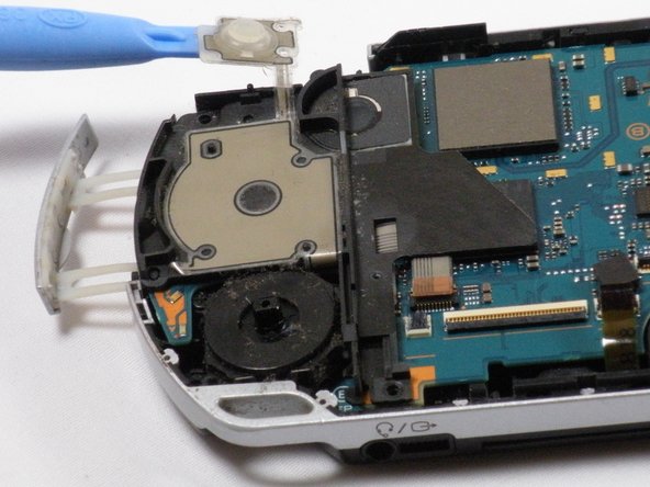 PSP 2000  Memory Stick Slot Replacement: step 8, image 3 of 3