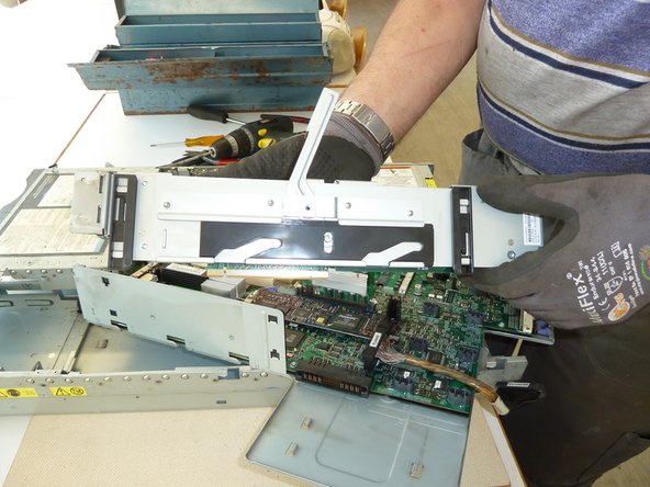 Server: step 19, image 1 of 2