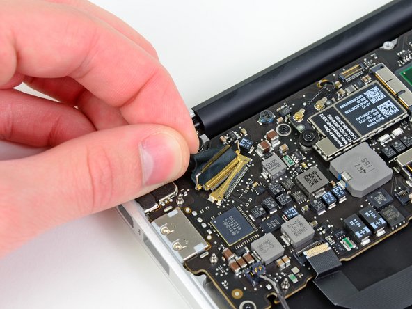 MacBook Air 11" Mid 2011 Logic Board Replacement: step 20, image 1 of 1