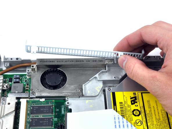 iBook G4 14" 1.42 GHz Hinge Grill Replacement: step 43, image 2 of 2