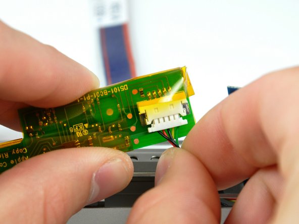 PowerBook G4 Aluminum 15" 1.5-1.67 GHz Display Inverter Replacement: step 14, image 1 of 2