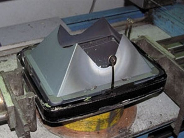 Separation of Funnel and Panel Glass: step 4, image 1 of 1