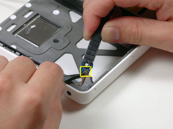 MacBook Core 2 Duo Hard Drive Connector Replacement: step 19, image 1 of 1