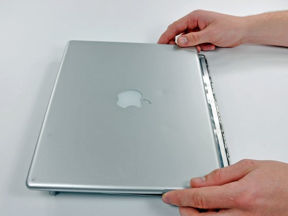 PowerBook G4 Aluminum 12" 1-1.5 GHz Front Display Bezel Replacement: step 68, image 2 of 3