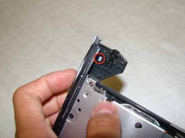 Sony Vaio PCG-7A2L Optical Drive Replacement: step 15, image 2 of 3