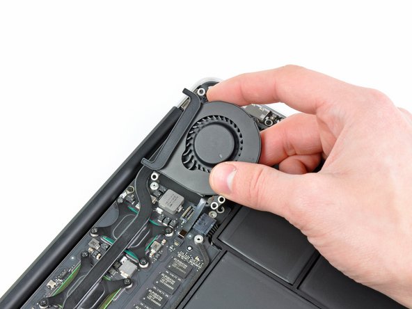 MacBook Air 11" Late 2010 Heat Sink Replacement: step 10, image 1 of 1