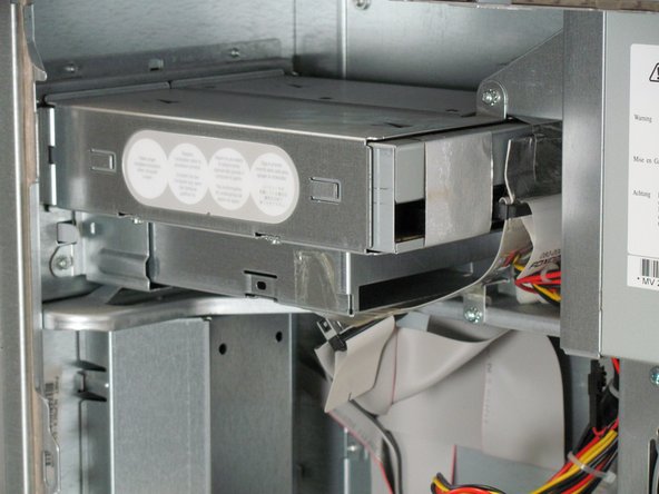 Power Mac G4 Quicksilver Power Supply Replacement: step 4, image 1 of 1