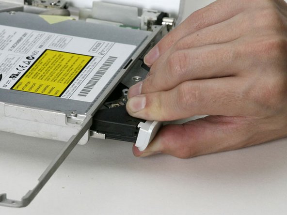 iBook G3 14" Optical Drive Replacement: step 36, image 1 of 1