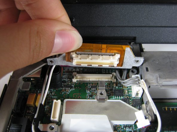 IBM ThinkPad T41 DC in power jack replacement: step 29, image 1 of 1