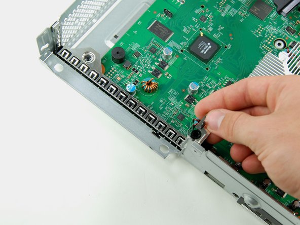 Xbox 360 S Heat Sink Replacement: step 52, image 1 of 2