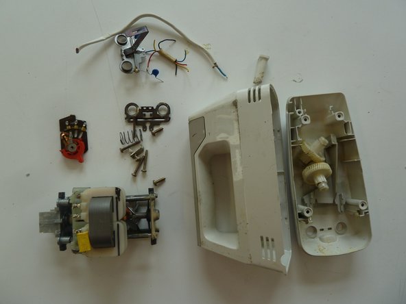 Hand Mixer: step 8, image 1 of 1