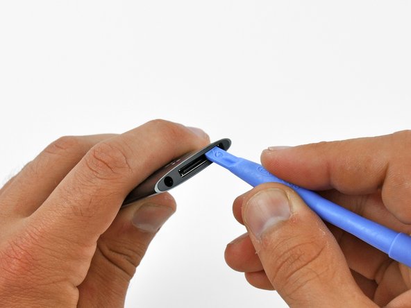 iPod Nano 5th Generation Camera Replacement: step 10, image 1 of 2