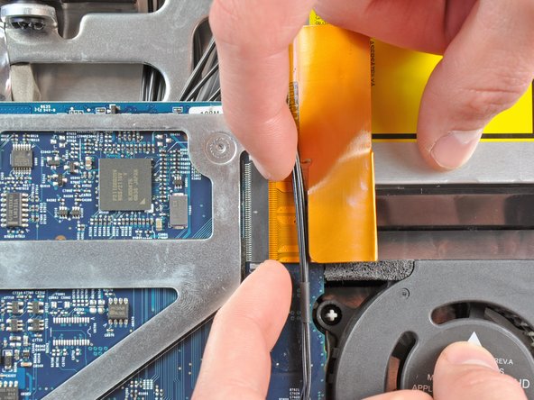 iMac Intel 24" EMC 2111 Optical Drive Cable Replacement: step 14, image 2 of 2