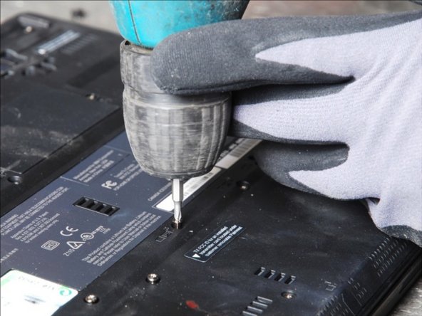 Laptop: step 3, image 1 of 1