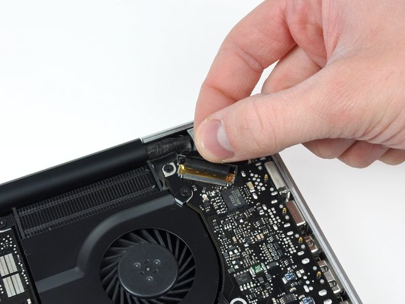 MacBook Pro 15" Unibody Mid 2009 LCD Replacement: step 13, image 2 of 2