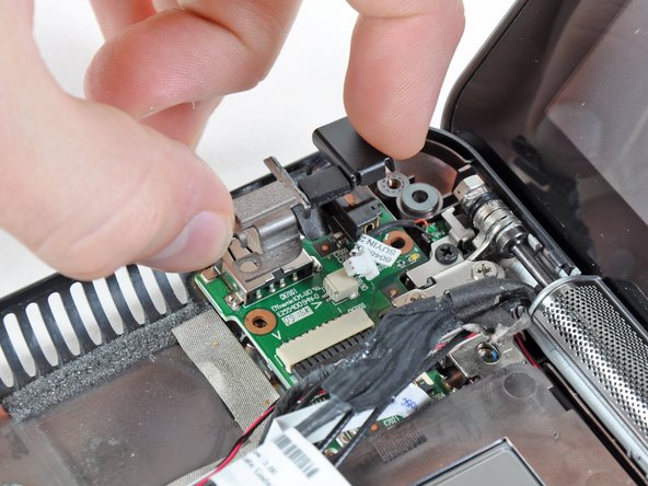 HP Mini 1000 Lower Case Replacement: step 47, image 2 of 2