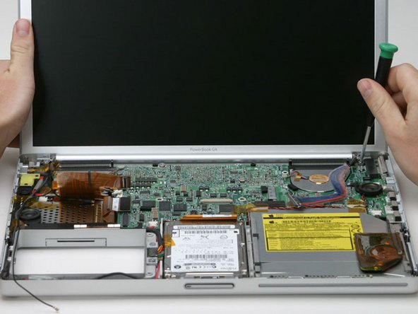 PowerBook G4 Aluminum 15" 1-1.5 GHz Front Display Bezel Replacement: step 24, image 1 of 1