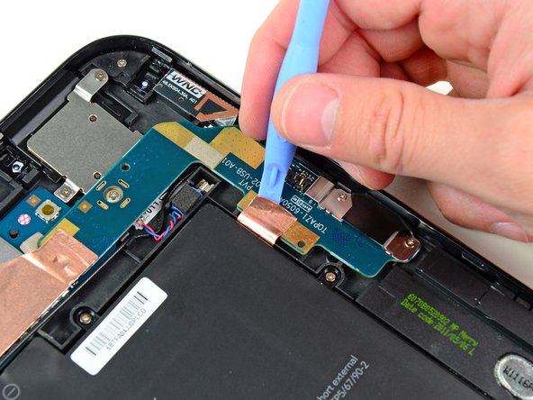 HP TouchPad Lower Antenna Replacement: step 11, image 1 of 2